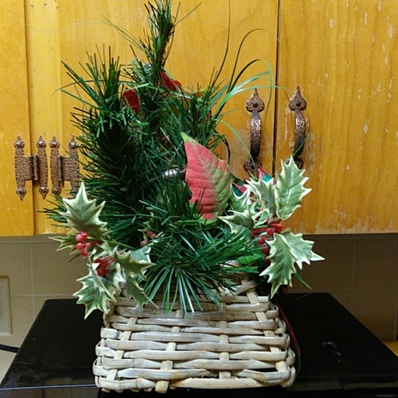 Holiday Poinsettia Centerpiece basket arrangement decor mantel table - Picture 4 of 7